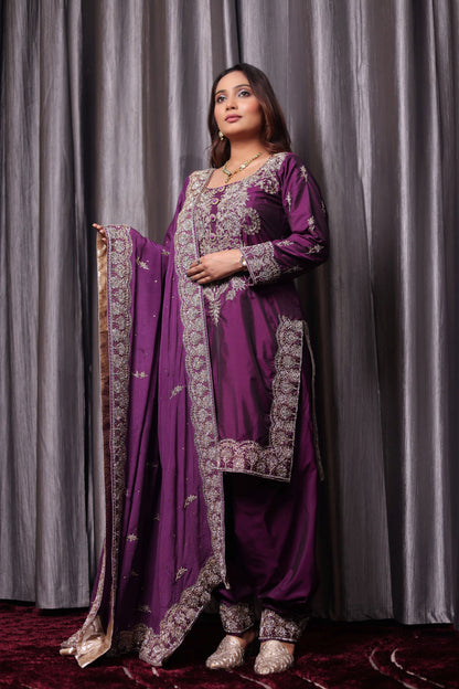 Luxurious Purple Kurta Set with Zardozi and Crystal Cutdana Embroidery