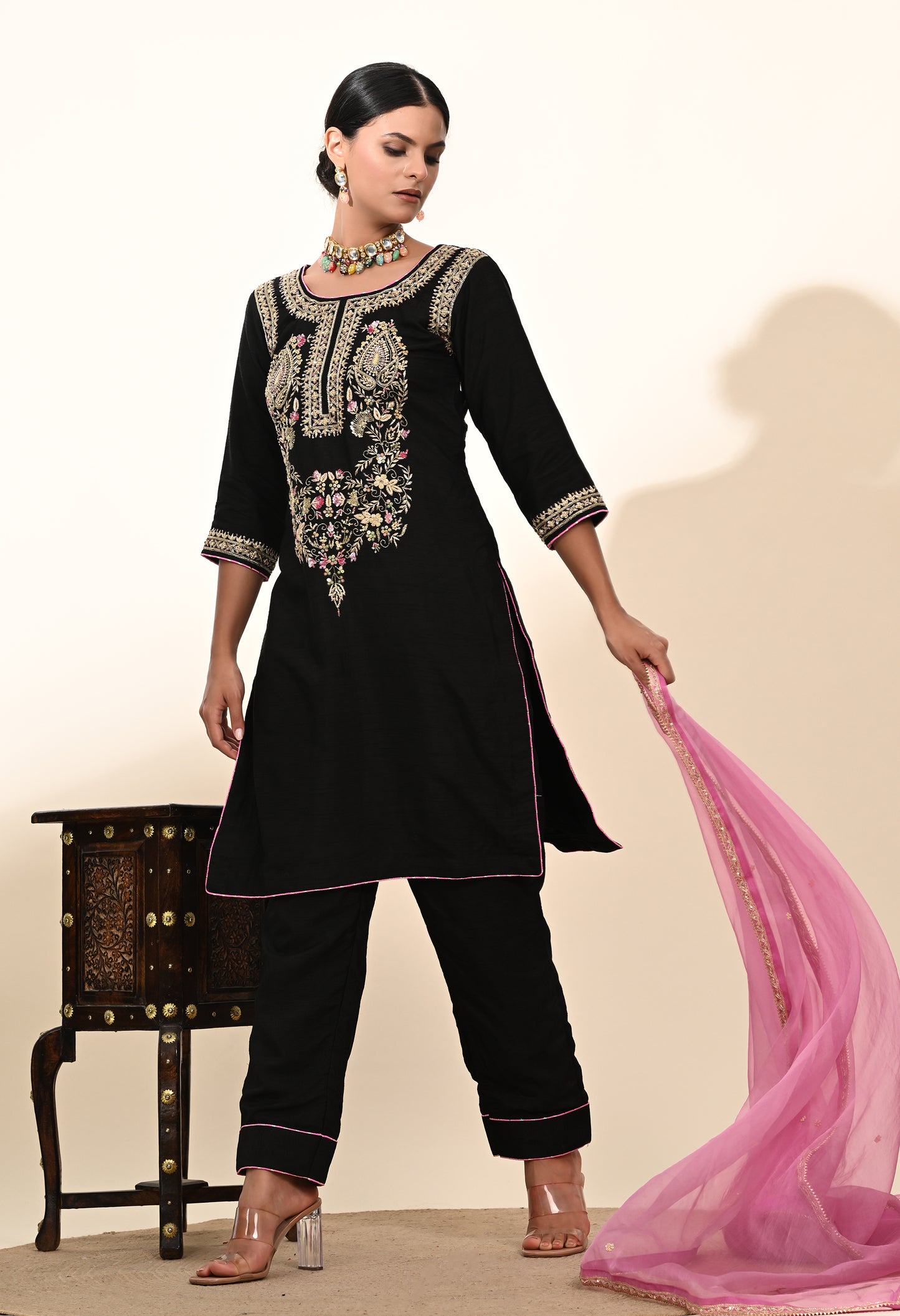 Exquisite Black Kurta Set with Opulent Zardozi Embroidery