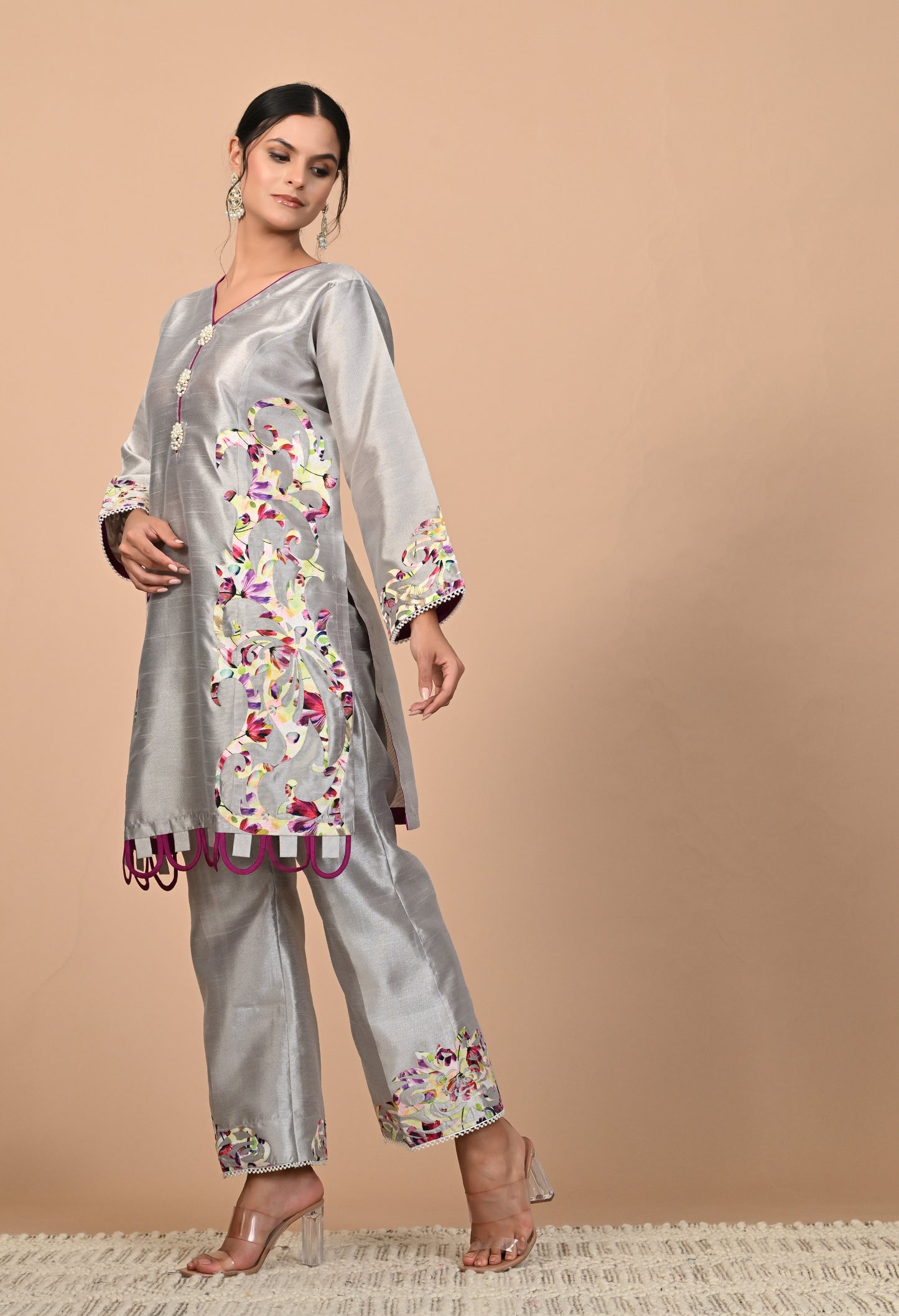 Sophisticated Grey Silk Kurta Set with Appliqué Work