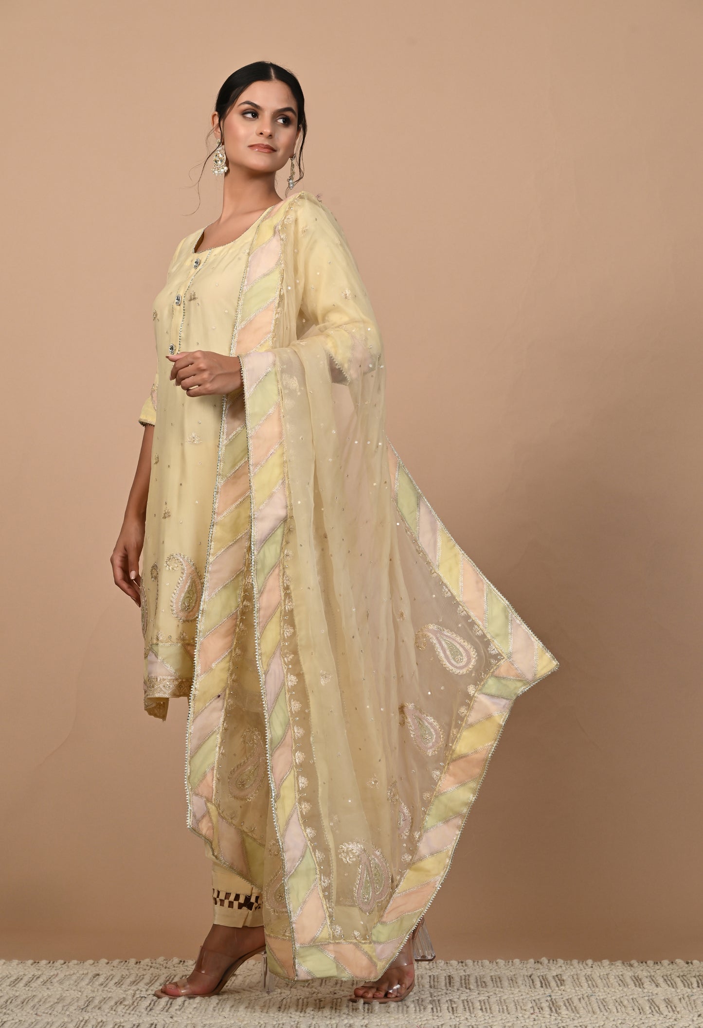 Elegant Light Yellow Kurta Set with Zardozi Embroidery