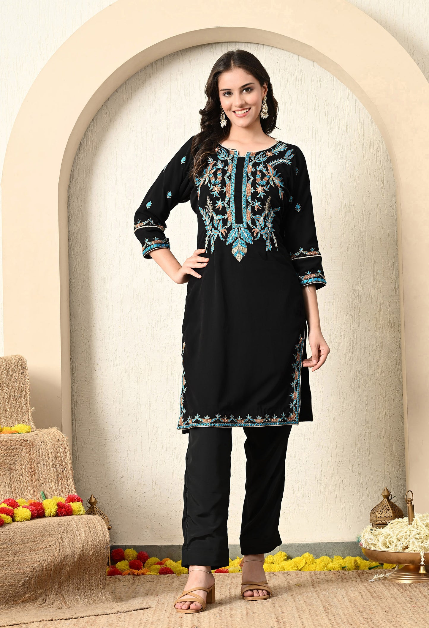 Black Kurta Set with Mesmerising Thread, and Zardozi Work