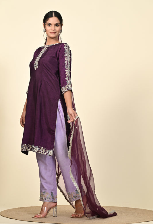 Elegant Purple Kurta Set with Intricate Zardozi Embroidery