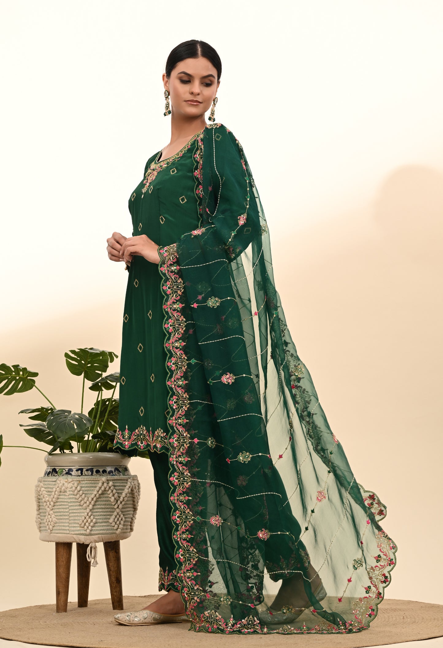 Luxurious Dark Green Crepe Kurta Set with Exquisite Zardozi Embroidery