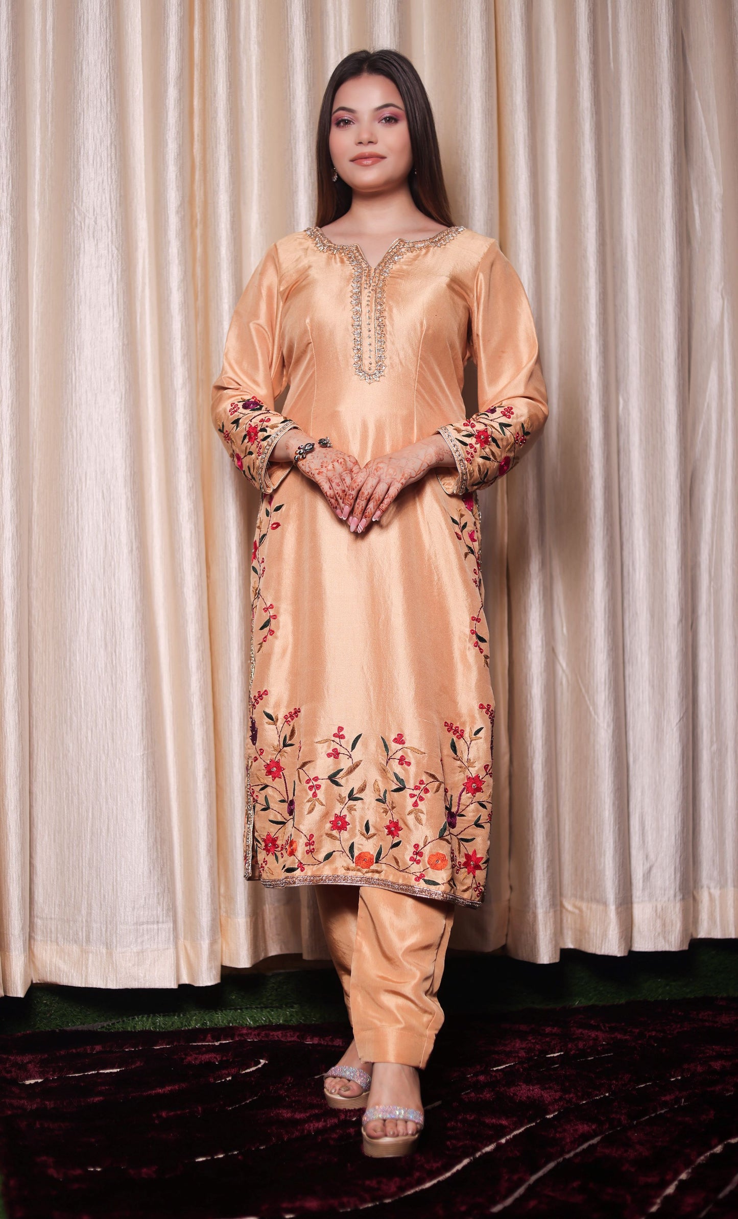 Stunning Creamish Yellow Kurta Set with Beautiful Zardozi, and Thread Work