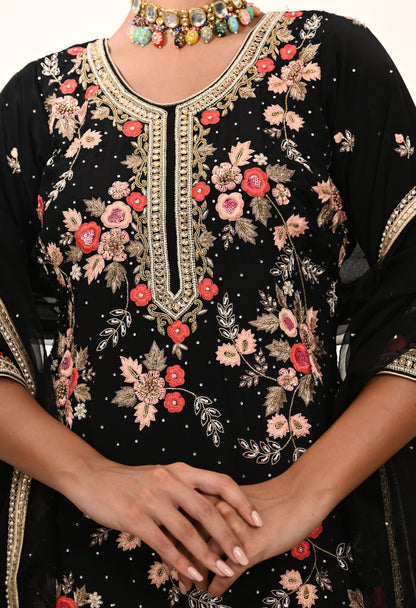 Striking Black Kurta Set with Elegant Zardozi Embroidery