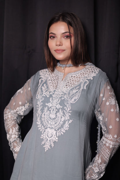 Exquisite Light Grey Sharara Set with Intricate Thread Work