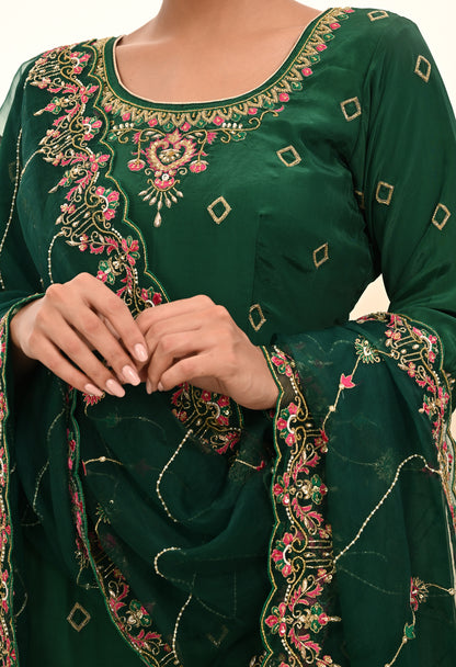 Luxurious Dark Green Crepe Kurta Set with Exquisite Zardozi Embroidery