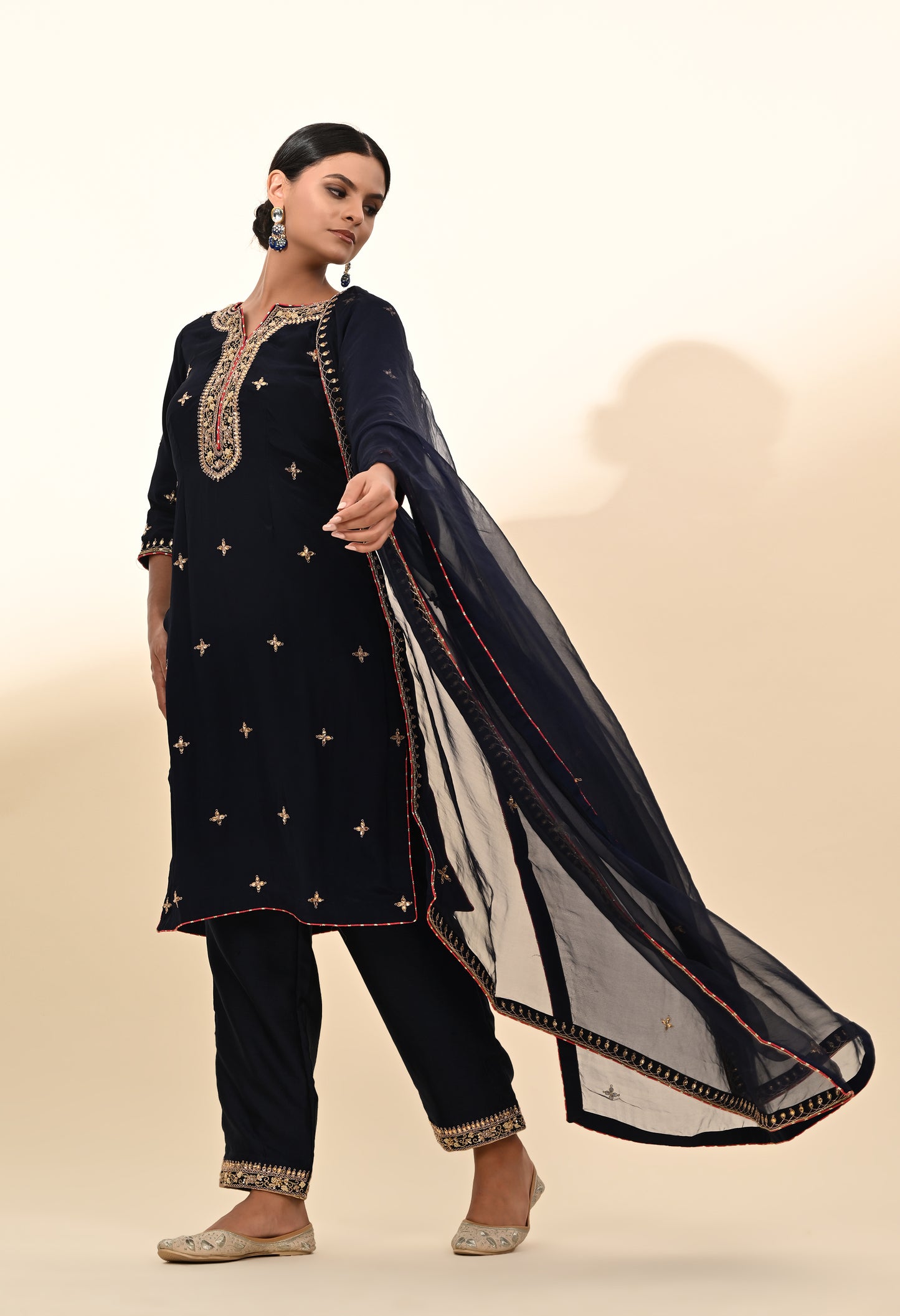 Sophisticated Navy Blue Kurta Set, Embellished with Exquisite Zardozi Embroidery and Crystal Accents