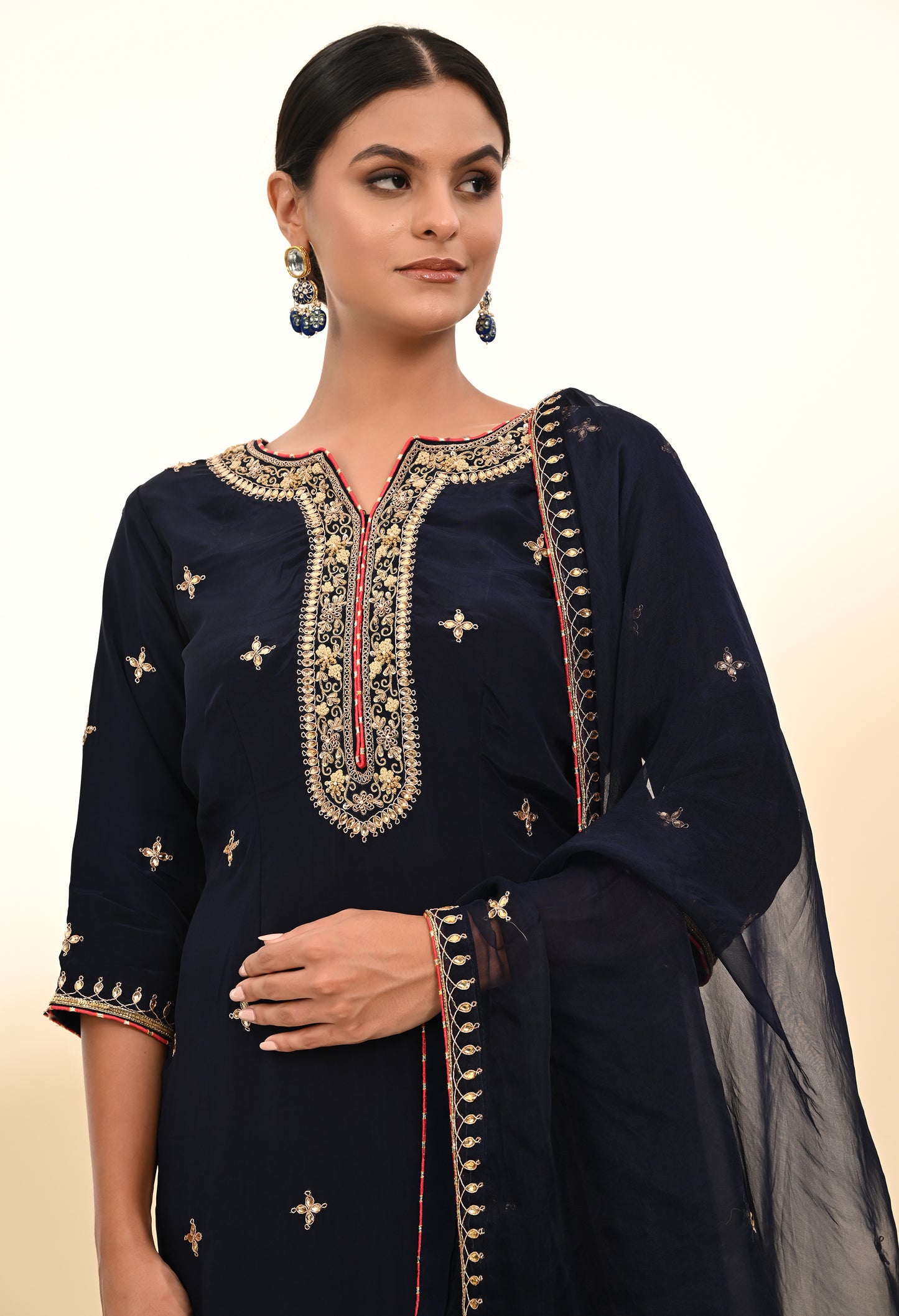 Sophisticated Navy Blue Kurta Set, Embellished with Exquisite Zardozi Embroidery and Crystal Accents