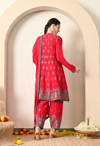 Dark Pink Kurta Set with Beautiful Thread Work