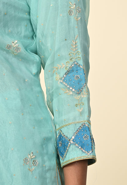 Charming Sky Blue Kurta Set with Delicate Zardozi Embroidery