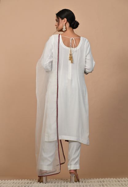 Delicate Light Cream Kurta Set with Intricate Thread Work