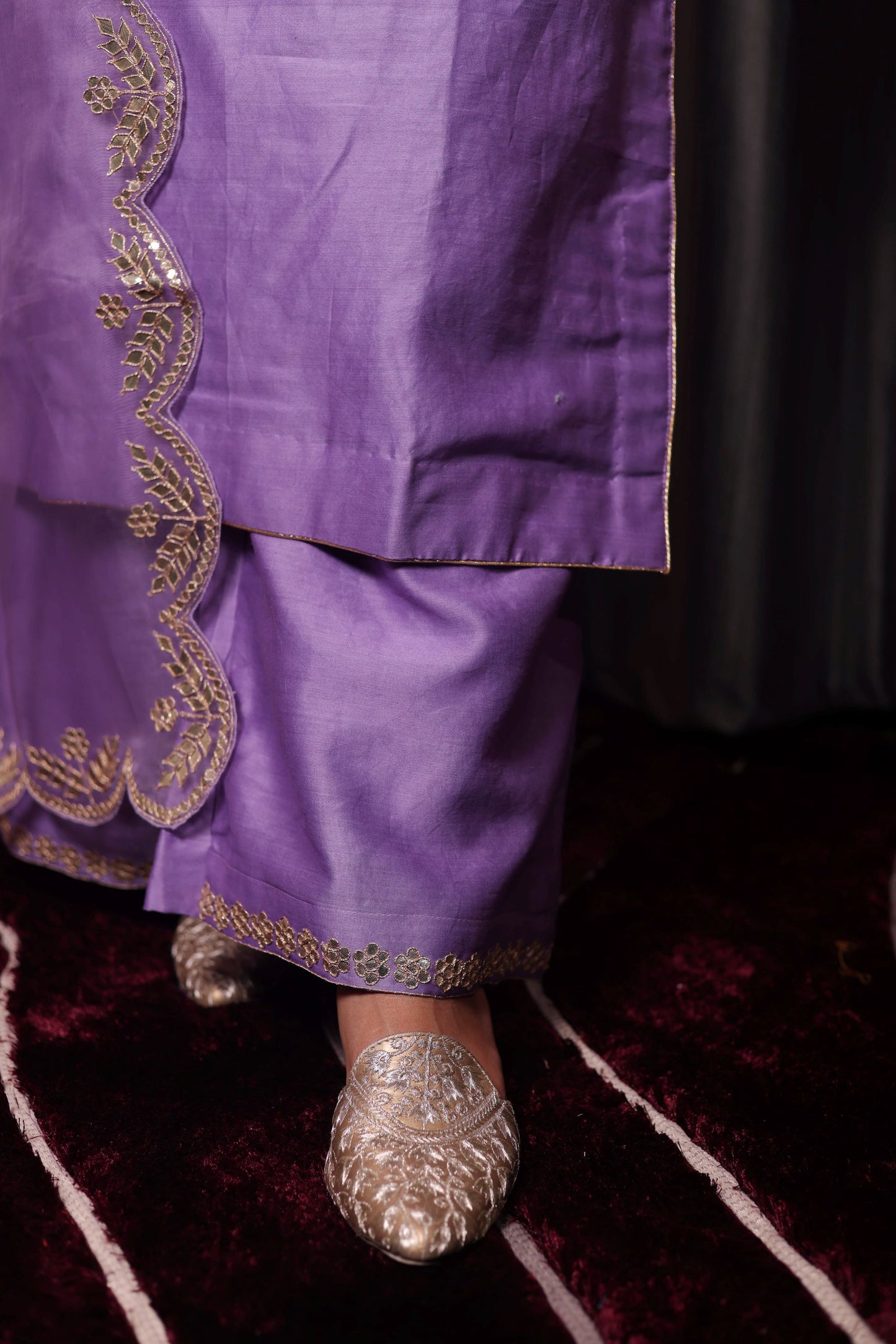 Elegant Orchid Purple Silk Kurta Set, Embellished with Exquisite Zardozi and Gotta Embroidery