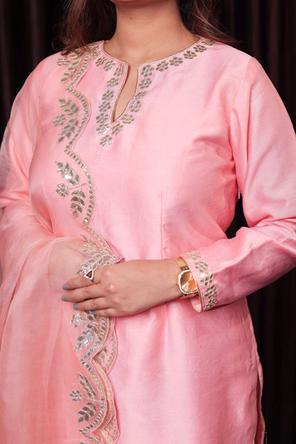 Exquisite Peach Pink Silk Kurta Set, Embellished with Zardozi and Gotta Embroidery