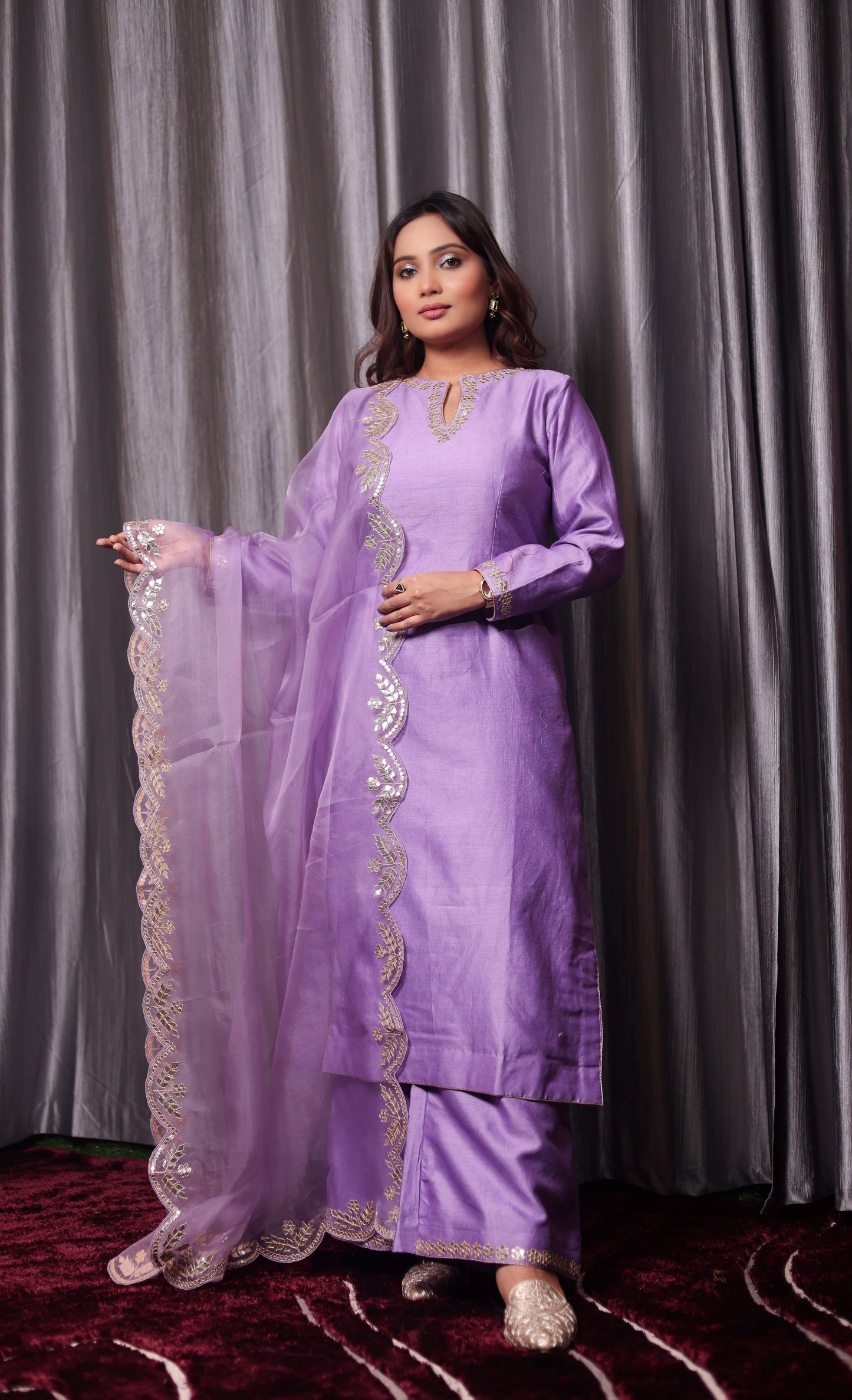 Elegant Orchid Purple Silk Kurta Set, Embellished with Exquisite Zardozi and Gotta Embroidery