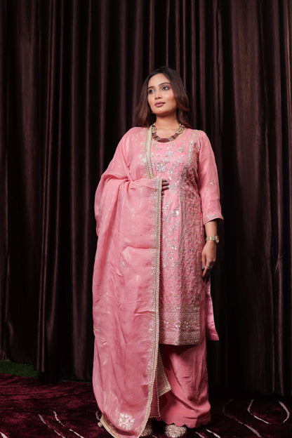 Sophisticated Dark Peach Kurta Set, Embellished with Exquisite Zardozi, Sequence, and Tilla Embroidery