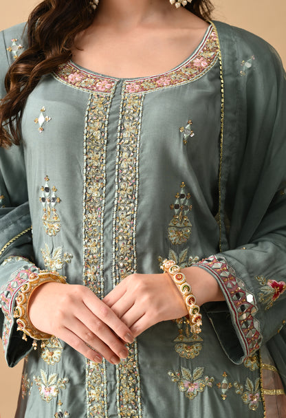 Grey Threadwork Kurta Set with Mirror and Sequins