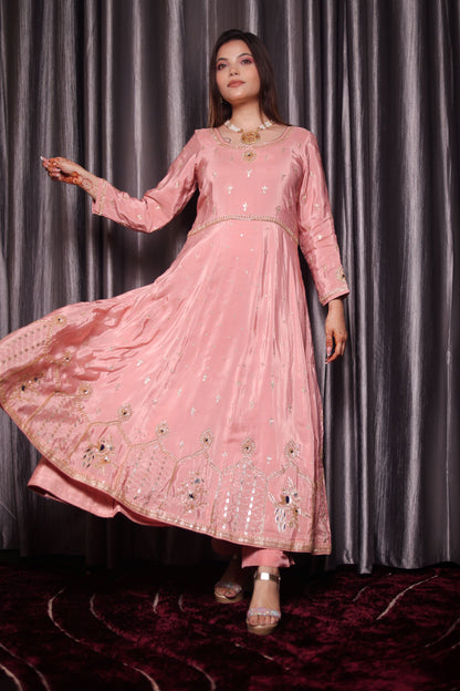 Mesmerising Peach Pink Anarkali Set with Intricate Zardozi Work