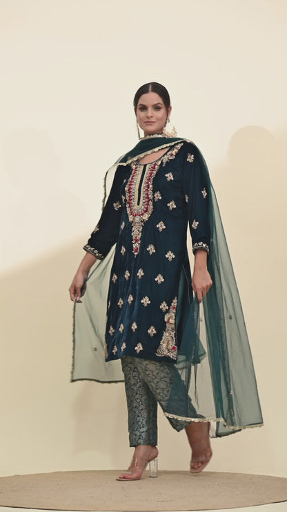 Striking Blue Kurta Set with Sophisticated Zardozi Embroidery