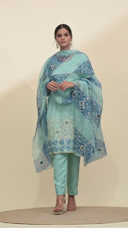 Charming Sky Blue Kurta Set with Delicate Zardozi Embroidery