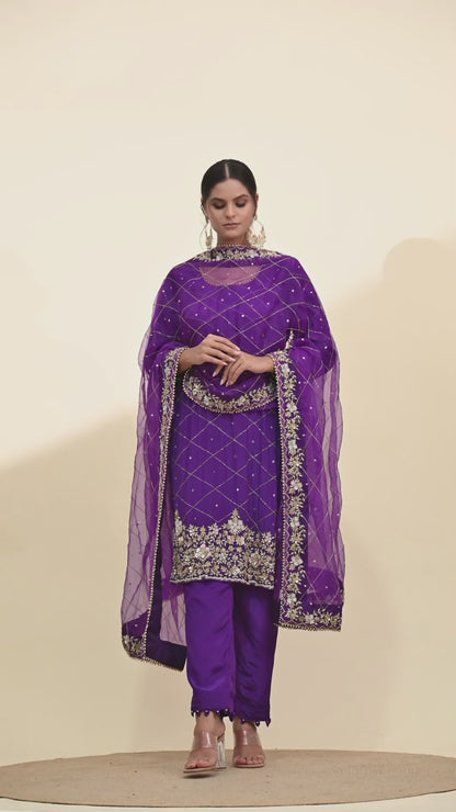 Elegant Purple Kurta Set with Luxurious Zardozi Embroidery