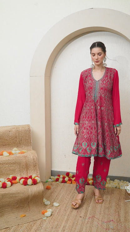 Dark Pink Kurta Set with Beautiful Thread Work