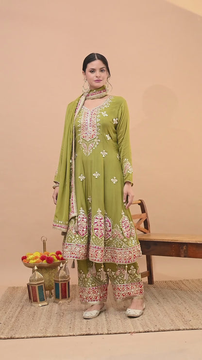 Beauitful Green Kurta Set with Gotta, Zardozi, Dabka, Mirror, and Applique Work